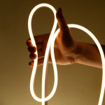 100LED/M LED СВЕТЕЩ МАРКУЧ, ТОПЛО БЯЛО СТАБИЛНО ЕДНОСТРАНИЧНО  IP44 1,5 м КАБЕЛ С ЩЕПСЕЛ, КОНЕКТОРИ И КРАЙНИ КАПАЧКИ