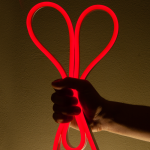 100LED/M LED  СВЕТЕЩ МАРКУЧ, ЧЕРВЕНО СТАБИЛНО ЕДНОСТРАНИЧНО IP44  1,5 м КАБЕЛ С ЩЕПСЕЛ,  КОНЕКТОРИ И КРАЙНИ КАПАЧКИ